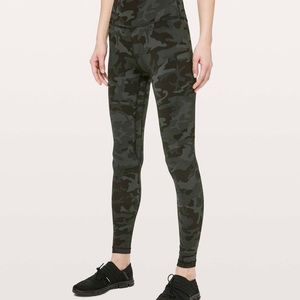 25 in lululemon green camp leggings